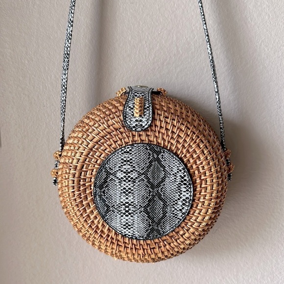 Woven Round Crossbody Snake Detail Bag - Picture 1 of 7